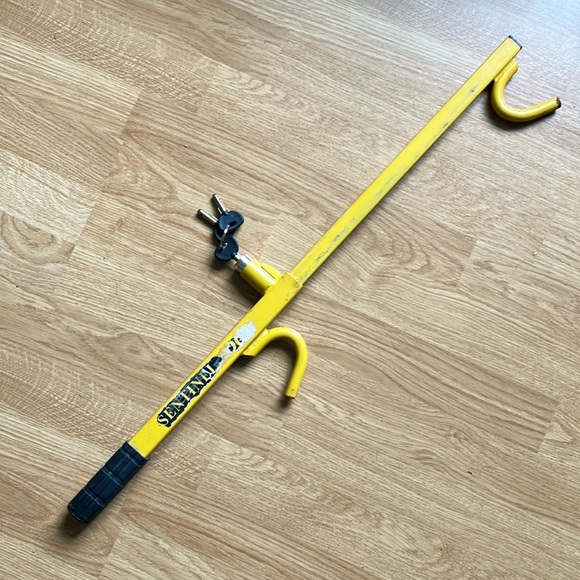 Sentinel 1000 steering wheel lock - Picture 3 of 6